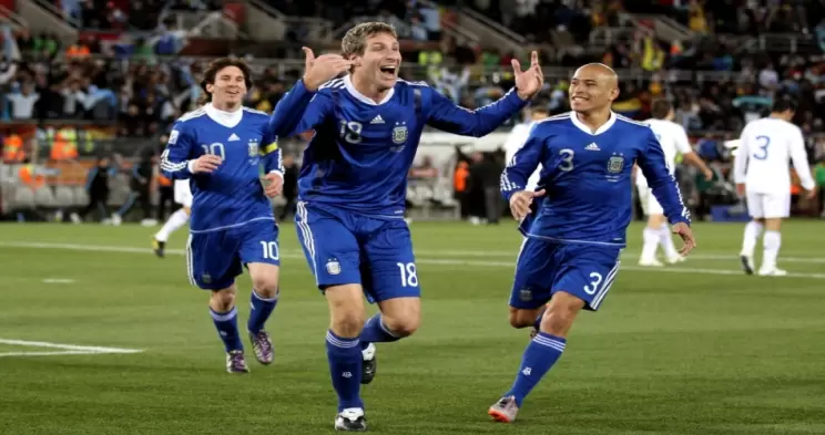 骑士VS老鹰直播_骑士VS老鹰无插件免费体育直播_骑士VS老鹰全体育直播项目直播-24直播